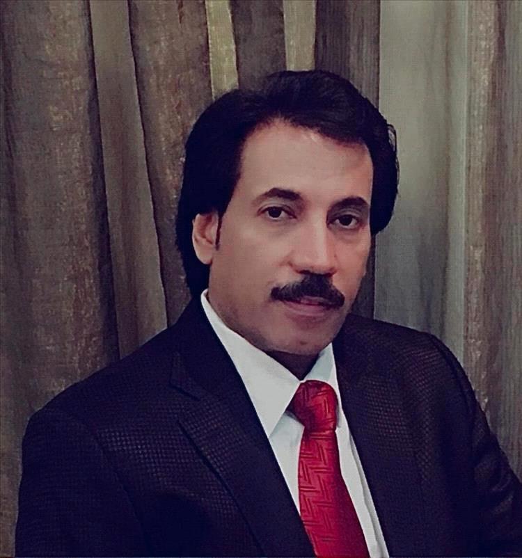 البيض سياسي يُحذر من إعادة الفوضى إلى عدن