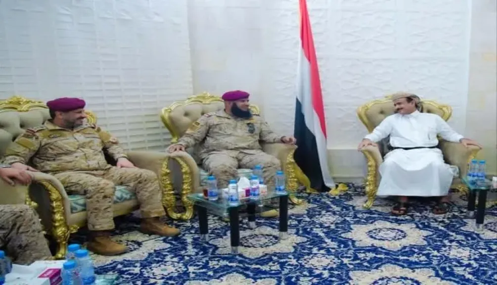 التحالف العربي يمد يد العون مجدداً.. محافظ شبوة يكشف تفاصيل الدعم الجديد لقوات الدفاع