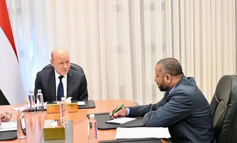 الرئيس العليمي يبشر أبناء محافظة الضالع بحزمة مشاريع كبيرة في مختلف القطاعات التنموية والخدمية