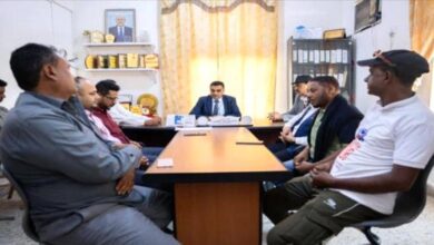 السقطري يناقش مع قيادة الكهرباء ووفد شركة Petro South مشروع إعادة نظام العدادات الذكية