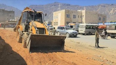 السقطري ينفذ حملة ميدانية لإزالة أسواق بيع الأسماك من الشوارع العامة بمديرية حديبوه