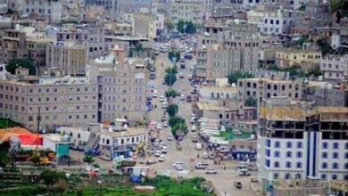 العثور على جثة معلم بعد دهسه في إب.. والسائق يلوذ بالفرار