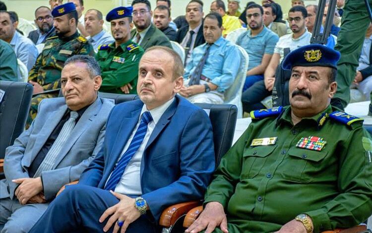 اللواء قائد عاطف يشارك في حفل تكريم وزير التعليم العالي السابق الدكتور خالد الوصابي