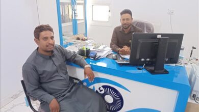 المدير التنفيذي لمؤسسة وادي دوعن للتنمية يزور مستشفى رؤية لطب العيون بسيؤن