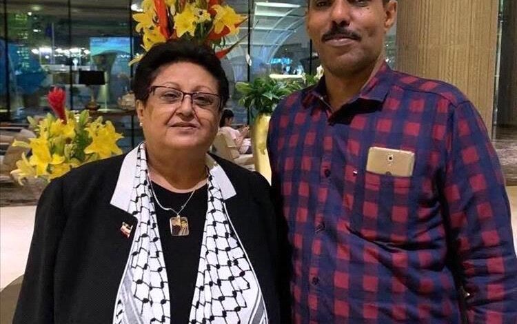 المناضلة فائقة السيد تصل عدن لوداع وتشييع مرافقها الخاص لقمان سعيد