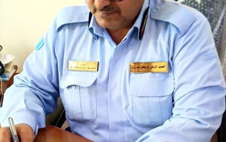 النائب الاول لفرع الهجرة والجوازات بعدن: عمل المصلحة يسير بانتظام وسرعة إنجاز معاملات المواطنين