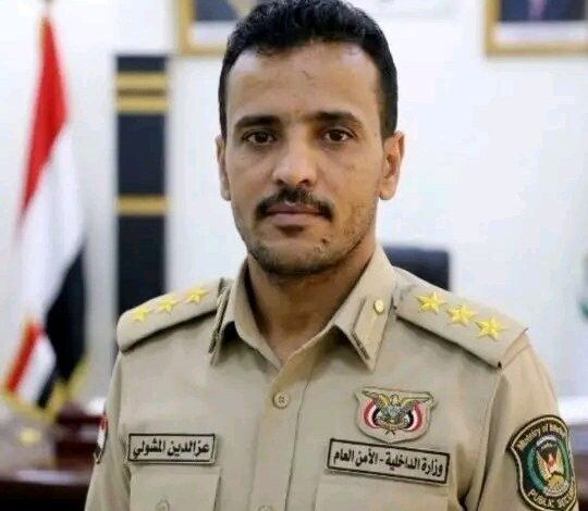 الوازعية تتنفس.. إقالة مدير الأمن المحسوب على طارق صالح وتعيين ''المشولي'' خلفًا له.. قوات طارق تبدأ بالإنسحاب