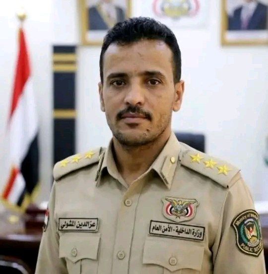 الوازعية تتنفس.. إقالة مدير الأمن المحسوب على طارق صالح وتعيين ''المشولي'' خلفًا له.. قوات طارق تبدأ بالإنسحاب