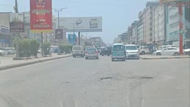 انفراجة في أزمة الصرف بشارع التسعين.. معالجة طفح المجاري بعد تدخل سريع