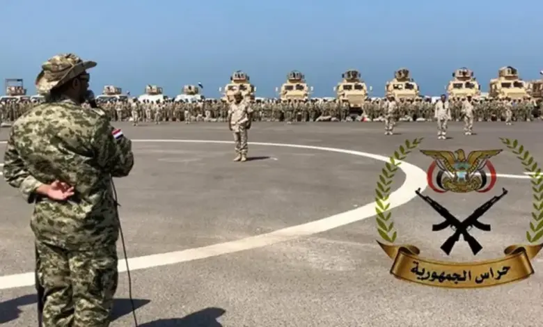 بإشراف سعودي.. بدء هيكلة قوات ‘‘طارق صالح’’ ودمجها في وزارة الدفاع .. وقائدها يتلقى تحذيرًا شديد اللهجة من الرياض