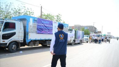 بدعم كويتي.. تدشين توزيع 400 سلة غذائية من تعز إلى المخا لإغاثة المتضررين من السيول