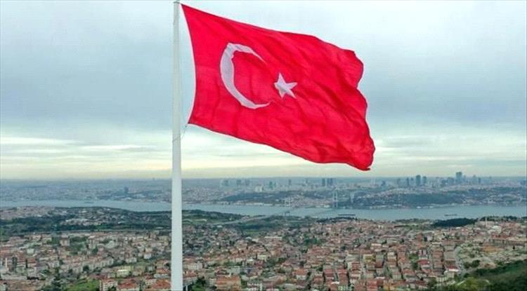 تصاعد الغضب في أوساط اليمنيين بتركيا بعد رفع رسوم الإقامات واتهامات بالفساد داخل الجالية