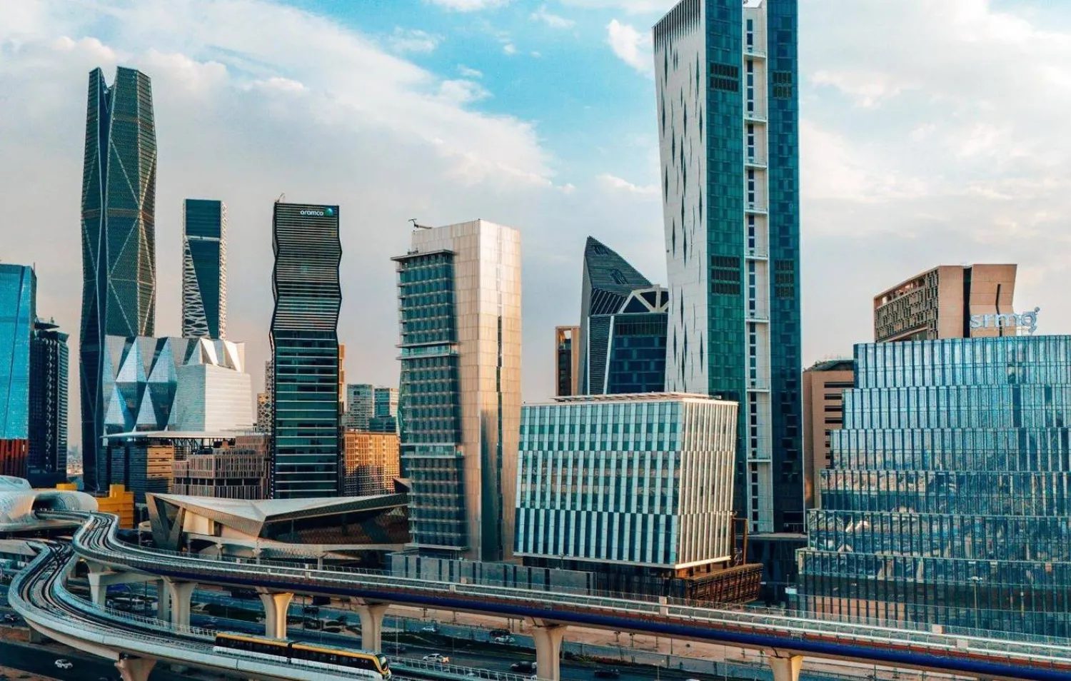 عبور نحو الاستدامة.. كيف تعيد المرحلة الثالثة من الرؤية هندسة الاقتصاد السعودي؟