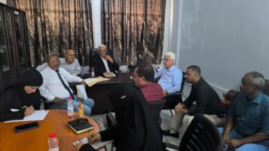 عدن.. استلام وتسليم مكتب السياحة بين المدير السلف والخلف بحضور لجنة من المحافظة