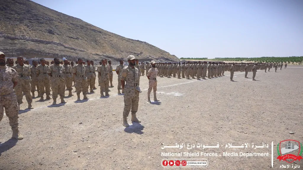 عرض عسكري مهيب لقوات درع الوطن في عدن