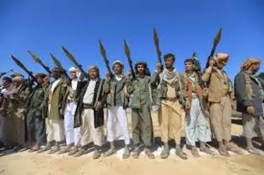 فضيحة كبرى: شركات الحوثي تصادر هواتف ضباط كبار! ماذا يفعلون بالأرقام؟!