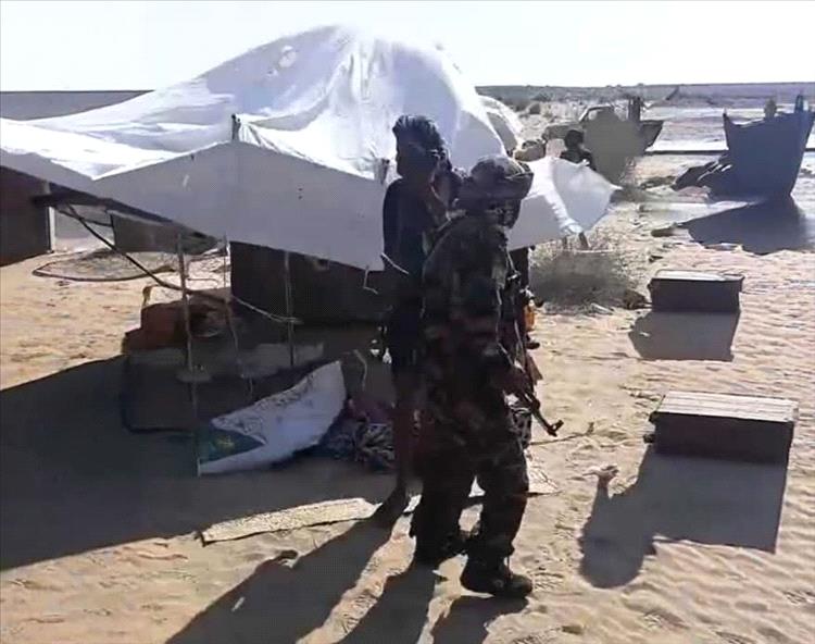 قوة أمنية تداهم مواقع تهريب الأفارقة في أحور