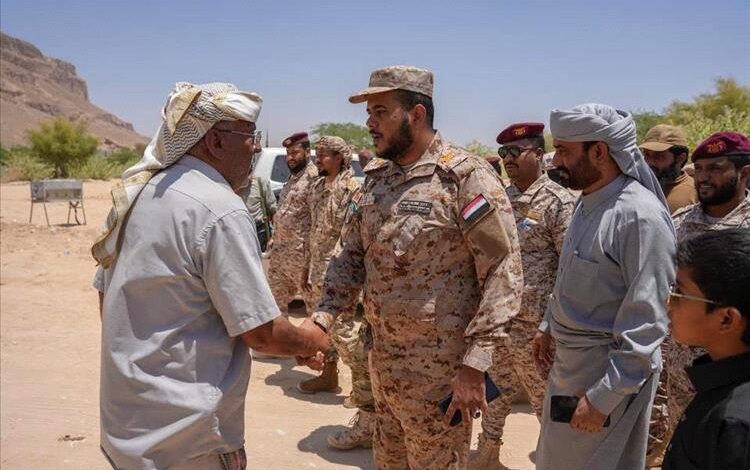 قيادة العسكرية الأولى وقوات درع الوطن تعزّيان في وفاة شيخ قبائل نهد