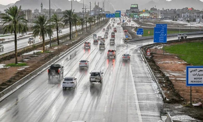 كيف تبدو خريطة الأمطار والسيول في الرياض وجازان اليوم؟