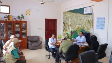 مدير عام خور مكسر يوجه بتكثيف حملات الرقابة على الأسعار ومحاسبة المخالفين