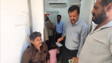 مدير عام رضوم يشيد بخدمات المستشفى الميداني للهلال الأحمر اليمني في منطقة عرقة بشبوة
