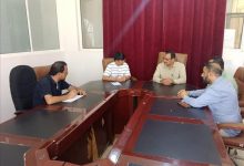 مدير عام شرطة الضالع يزور المستشفى الميداني بسناح ويلتقي بفريق الصليب الأحمر