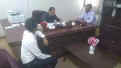 مدير عام مستشفى الامراض النفسية يلتقي مهندس تقنية المعلومات عمرو مبروك