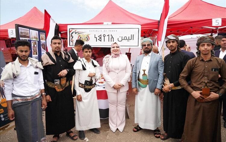 مشاركة متميزة للطلاب اليمنيين في مهرجان لمسة فرح – ملتقى الشعوب في جامعة التقنية الشمالية - العراق