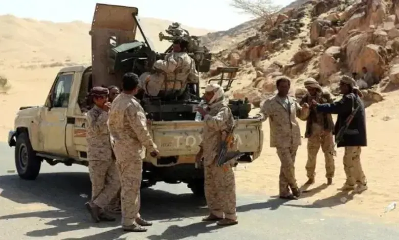 هجوم مسلح يستهدف طقمًا عسكريًا في أبين ومقتل وإصابة جنديين