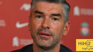 هيوز يرفض بدء عمله فورًا مع الهلال !