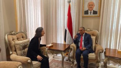 وزير التربية الدكتور(العبادي) يلتقي بالسفيرة الفرنسية لدى اليمن في الرياض