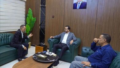 وزير الخدمة المدنية يوجه باستكمال إجراءات صرف معاشات (6925) من العائدين المشمولين بالقرار رقم (7)