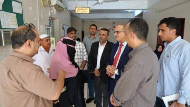 وزير الصحة يتفقد مرافق الرعاية الصحية الأولية بمديرية خور مكسر ويؤكد دعم تحسين الخدمات وتفعيل نظام الإحالة