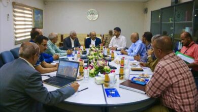 وزير النفط والمعادن يتفقد مصفاة عدن ويوجه بتشكيل غرفة عمليات مشتركة لتسريع استئناف الإنتاج وزير النفط والمعادن يتفقد مصفاة عدن ويوجه بتشكيل غرفة عمليات مشتركة لتسريع استئناف الإنتاج