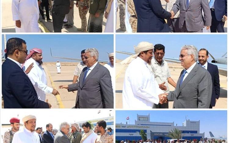 وصول رئيس جهاز أمن الدولة إلى المهرة.. استقبال رسمي في مطار الغيضة وبدء زيارة ميدانية