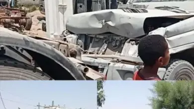 وفاة شخص وإصابة آخر بجروح خطيرة في حادث اصطدام مدوٍ بين سيارة ”دينا” وموكب تابع لقوات درع الوطن