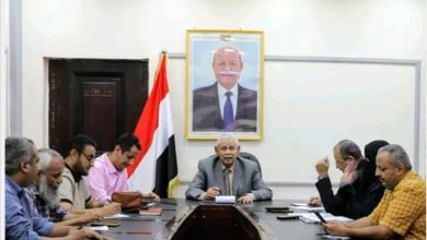 وكيل وزارة الشباب والرياضة يلتقي موظفي الشؤون المالية والإدارية