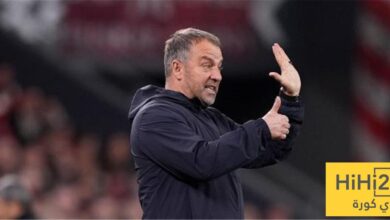 بعد وفاة والده.. موقف فليك من مواجهة برشلونة وريال مدريد