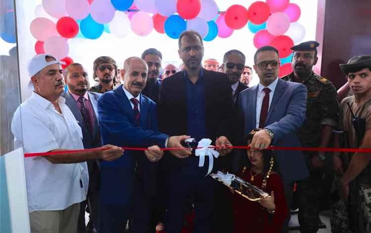 "اليمنية" تفتتح مكتبها الجديد في المهرة وتكرم موظفيها ووفدها يصل من عدن لتعزيز الخدمات الجوية