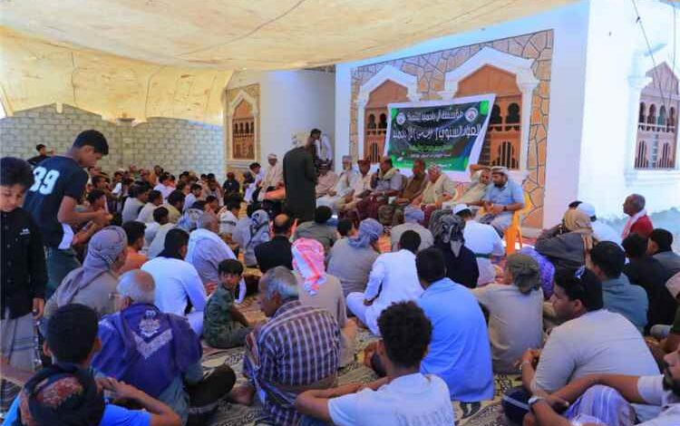 أبناء «آل باحميد» في ساحل حضرموت والمهرة يجسدون قيم التلاحم بلقائهم السنوي الأخوي