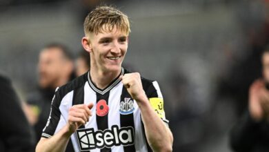 أول تعليق من مدرب نيوكاسل يونايتد على رحيل جوردون
