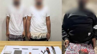 إدارة مكافحة المخدرات بعدن في عمليتين ضبط منفصلة تطيح بثلاثة متهمين بحوزتهم حشيش مخدر وأشرطة حبوب بريجبالين