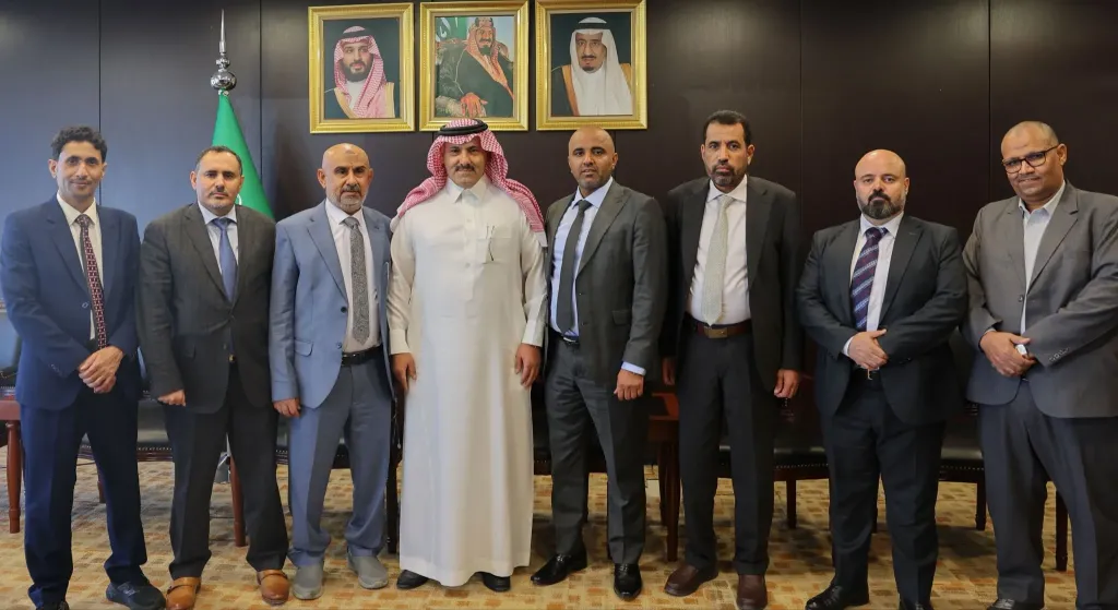 إشادة سعودية بصفقة الأسرى اليمنية.. وآل جابر يدعو إلى مواصلة الجهود حتى “تصفير السجون”
