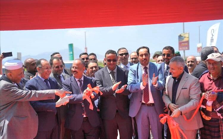 افتتاح شركة الاتحاد الدولية للسيارات الكهربائية في عدن