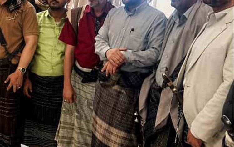الأستاذ صالح منصور يستقبل سلاطين يافع أثناء تقديمهم واجب العزاء بوفاة الرئيس عبدربه منصور هادي