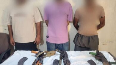 الأمن الوطني بعدن يضبط ثلاثة متهمين بإطلاق النار العشوائي في المنصورة