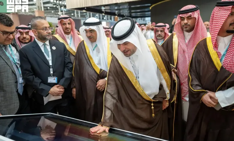 الحقيل يفتتح جناح المملكة في المنتدى الحضري العالمي بباكو لاستعراض تجربة الإسكان والتنمية الحضرية 2030