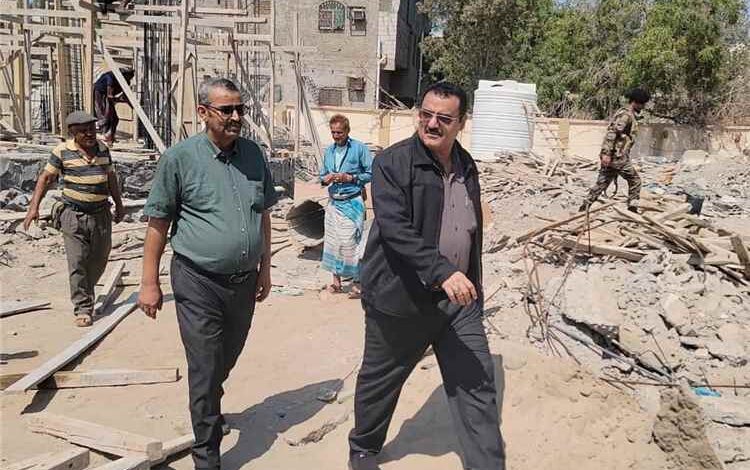 الداؤودي يؤكد اهتمام السلطة المحلية بتطوير المكاتب الخدمية في المنصورة