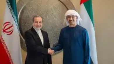الرئيس الإيراني ينتقد الضربات ضد الإمارات ويصفها بـ«الجنون».. انقسامات داخل المؤسسة الإيرانية