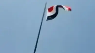 السفير اليمني يعيد رفع العلم في سفارة السودان بعد غياب 3سنوات